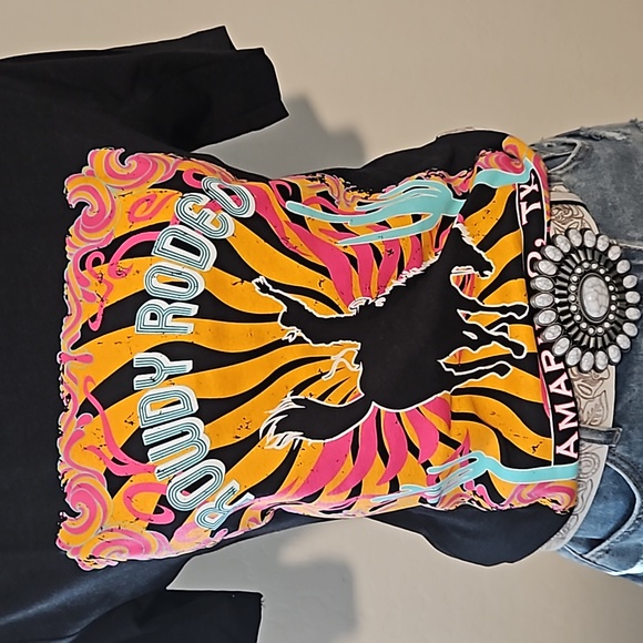 Rowdy Rodeo bronc Tee - Picture 2 of 3